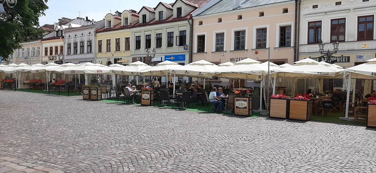 Ogródki restauracyjne na Rynku - wiemy, kiedy rozpocznie się sezon