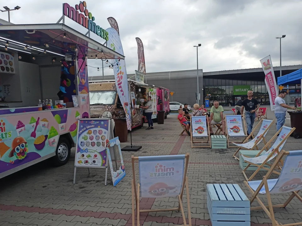 Foodtrucki pod Navigatorem na długi weekend [ZDJĘCIA] - Zdjęcie główne