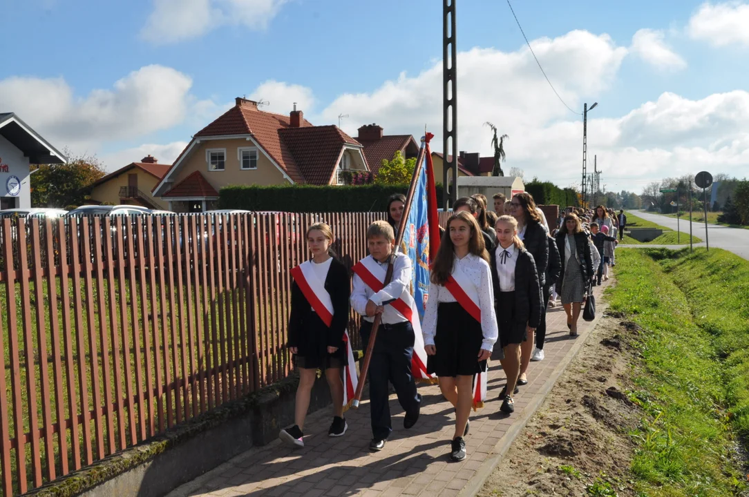 Poświęcenie muralu w Partyni