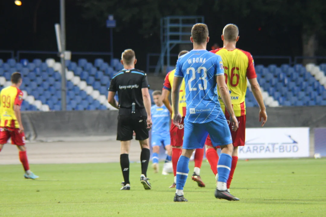 Puchar Polski: Zdecydowały karne. Stal Rzeszów przegrywa w Pucharze Polski z ekstraklasową Koroną Kielce (3-3, 7-8 rz.k)