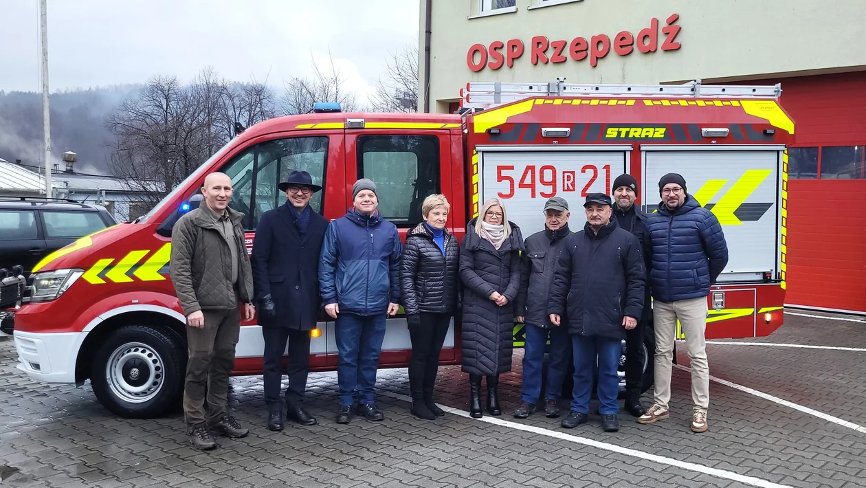 Do OSP w Rzepedzi trafił nowy pojazd