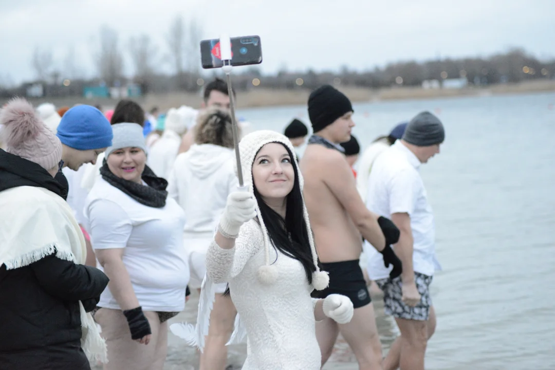 "Jezioro Aniołów" w lutym. Zobaczcie zdjęcia z plaży Jeziora Tarnobrzeskiego