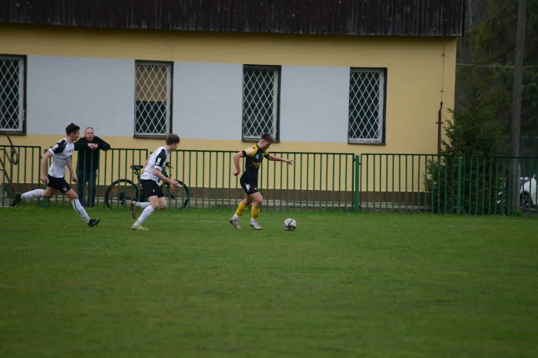 Klasa okręgowa, Stalowa Wola: Siarka II Tarnobrzeg - Stal II Stalowa Wola 1:2