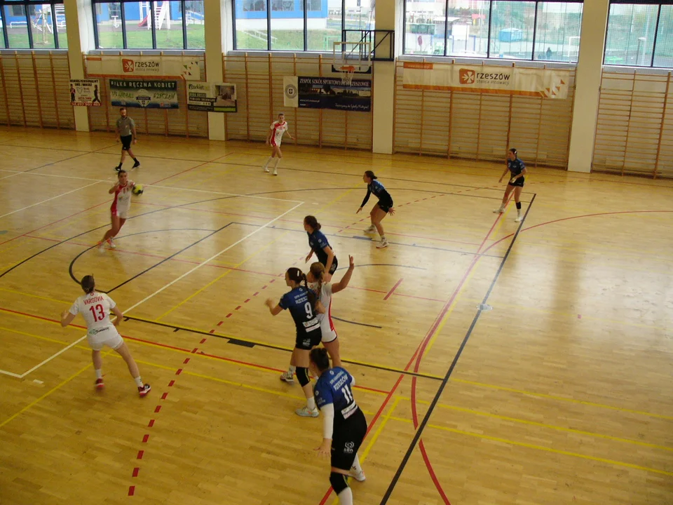 SPR Handball Rzeszów vs UKS Varsovia Warszawa