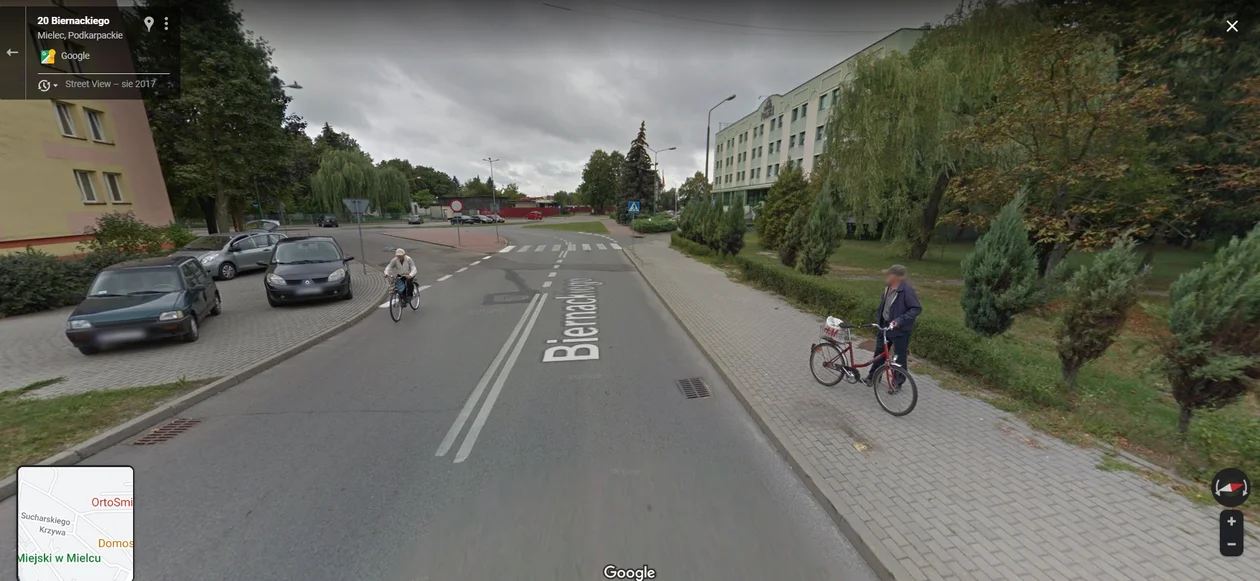 Google Street View - kto został przyłapany przez auto z aparatem