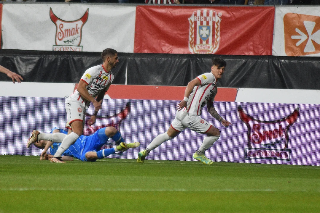 Mecz derbowy. Fortuna 1. Liga: Resovia Rzeszów - Stal Rzeszów