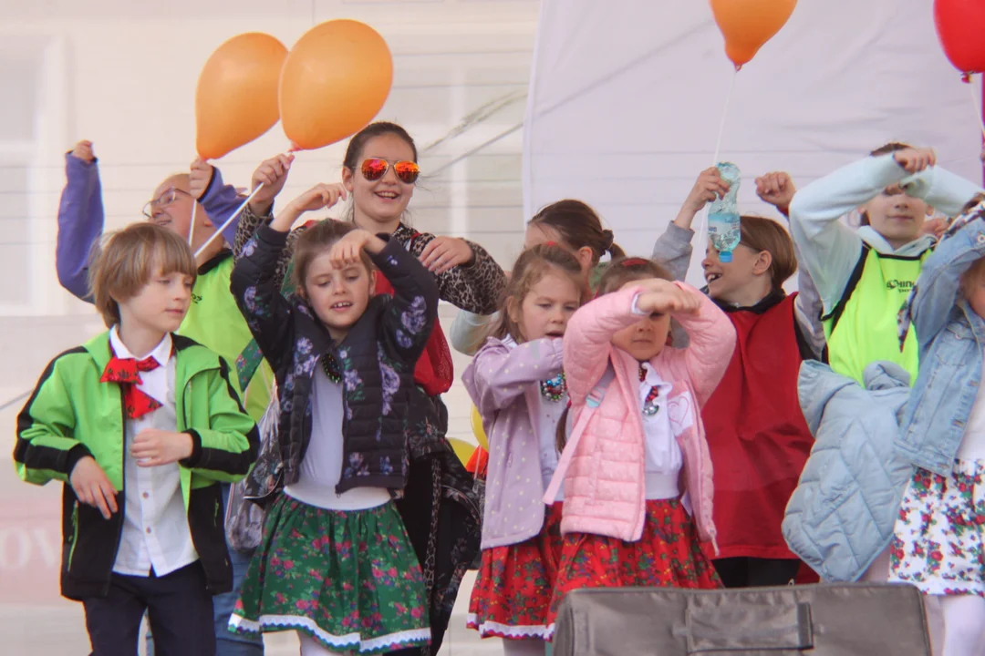 Marsz Godności na Rynku w Rzeszowie. "Moje serce bije tak samo jak twoje"