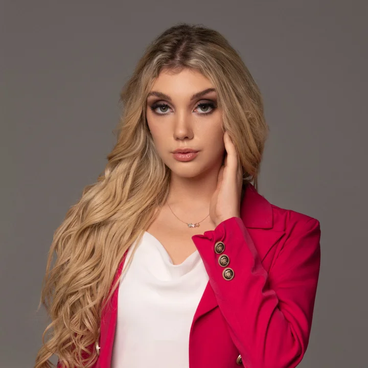 31. Oliwia Ślósarz - Dzierżoniów - Dolnośląskie - 175 cm - 18 lat
