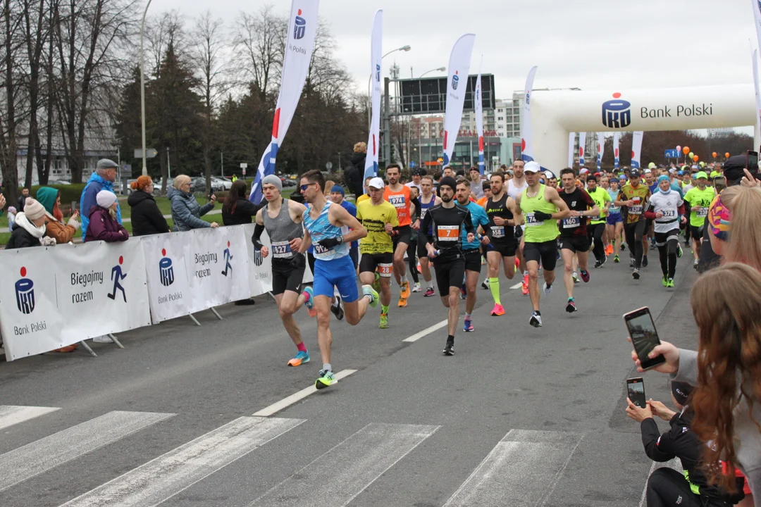 16. PKO Półmaraton Rzeszowski za nami. 1700 biegaczy na ulicach Rzeszowa