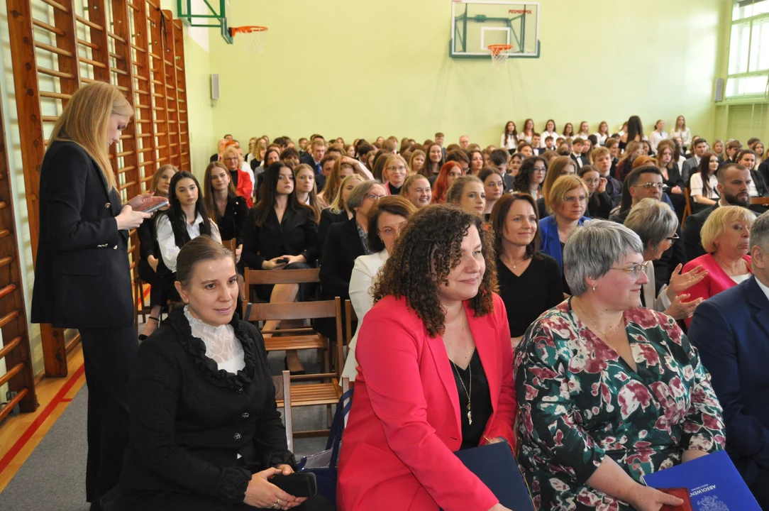 Zakończenie szkoły w I LO im. St. Konarskiego w Mielcu