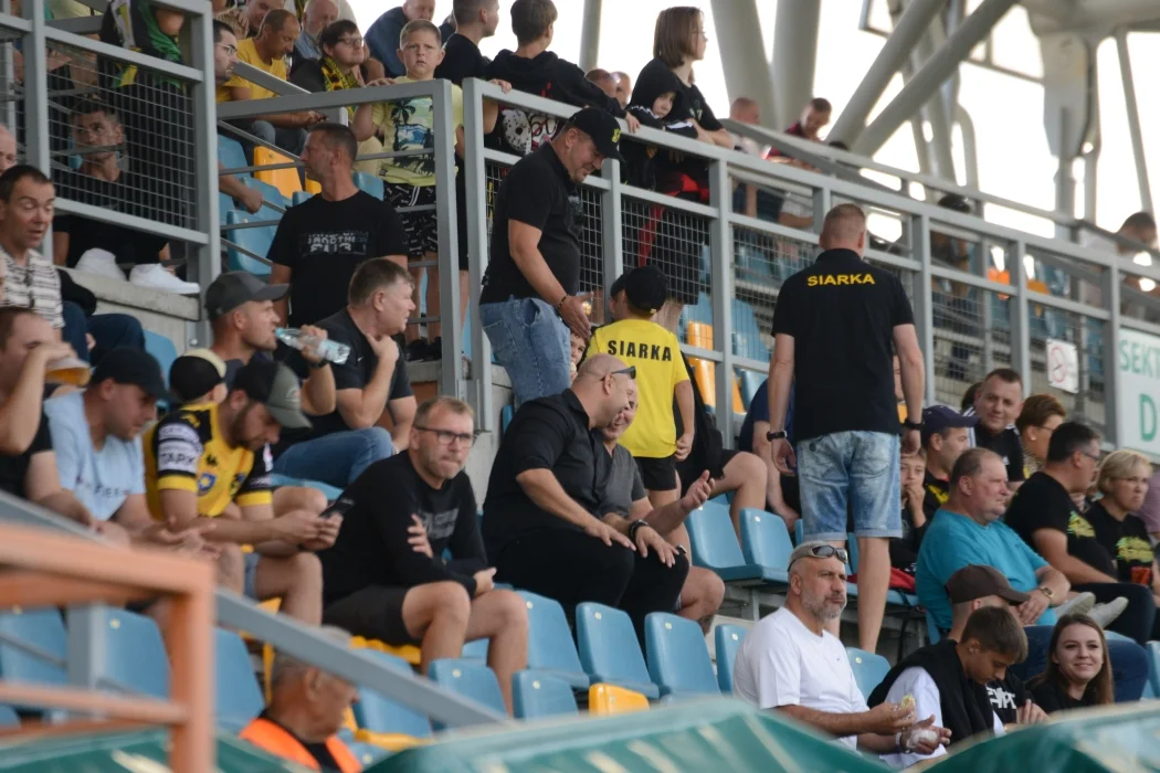 Trzecia liga, grupa 4: Siarka Tarnobrzeg - Garbarnia Kraków 0:0