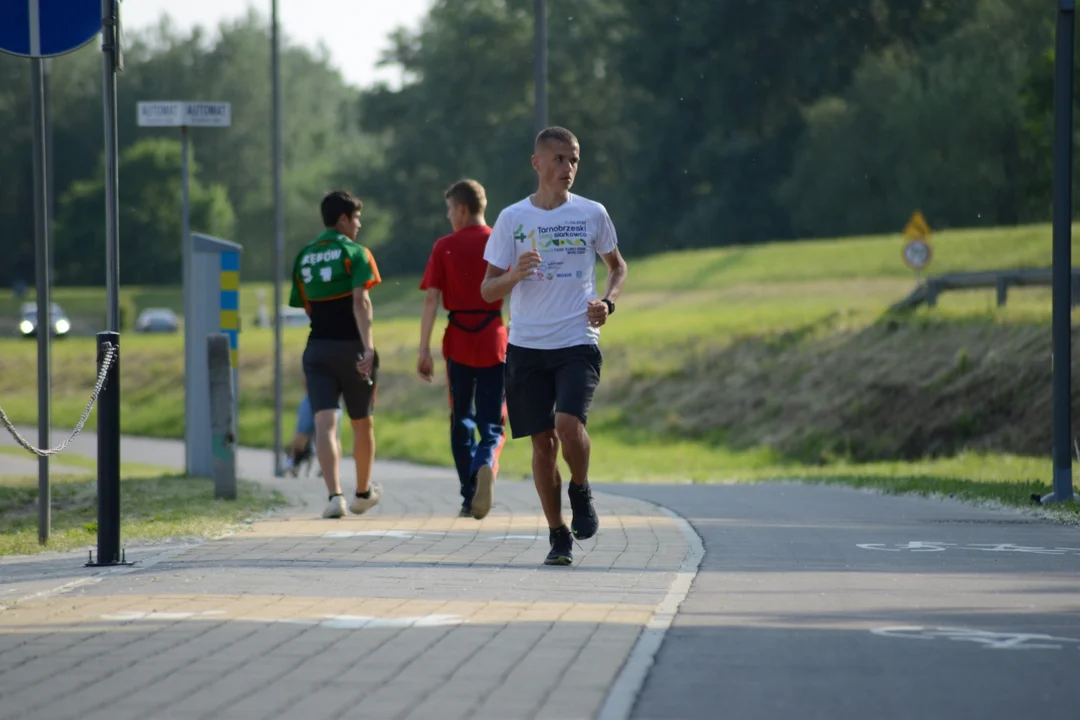"Biegamy i Pomagamy" w Tarnobrzegu. Pomoc dla Marysi