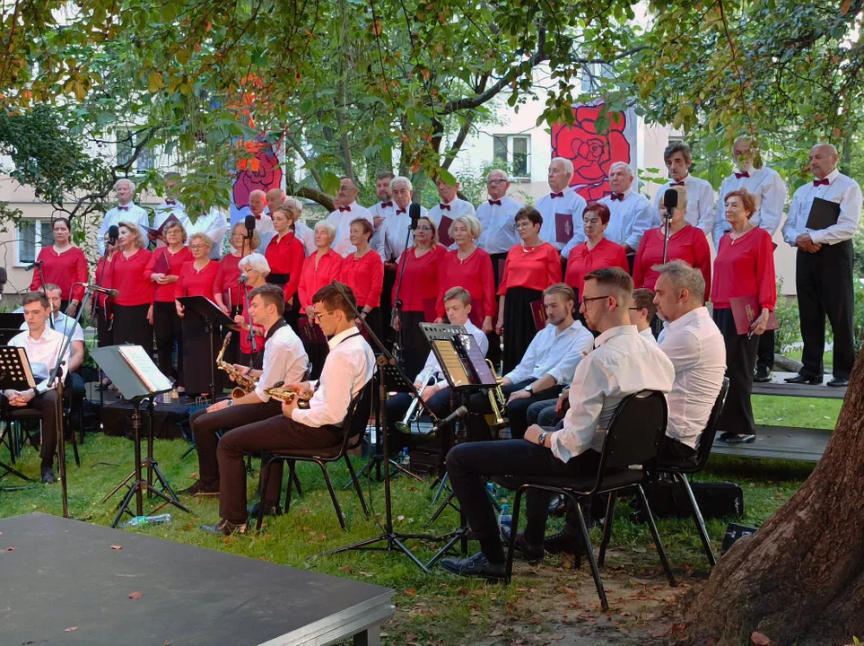 Muzyczny wieczorek z Mielecką Orkiestrą Dętą w Święto Wojska Polskiego [ZDJĘCIA] - Zdjęcie główne