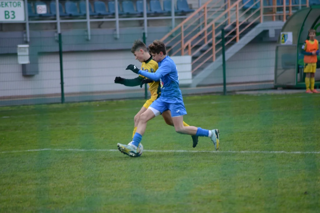 Centralna Liga Juniorów U-15: Siarka Tarnobrzeg - Hutnik Kraków 2:4