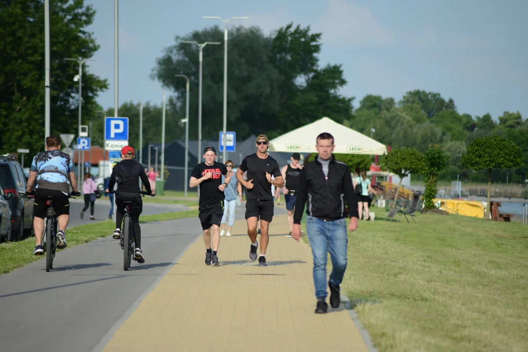 "Biegamy i Pomagamy" nad Jeziorem Tarnobrzeskim - dzień drugi