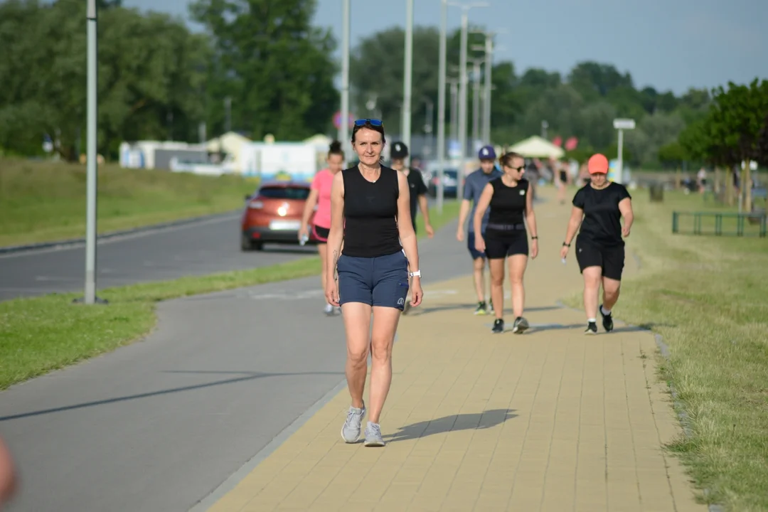 "Biegamy i Pomagamy" nad Jeziorem Tarnobrzeskim - dzień drugi