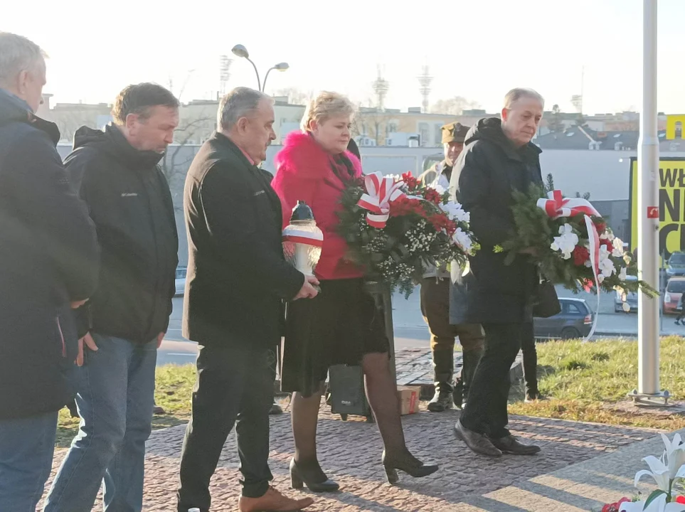 Uroczystości przy pomniku Żołnierzy Wyklętych w Mielcu