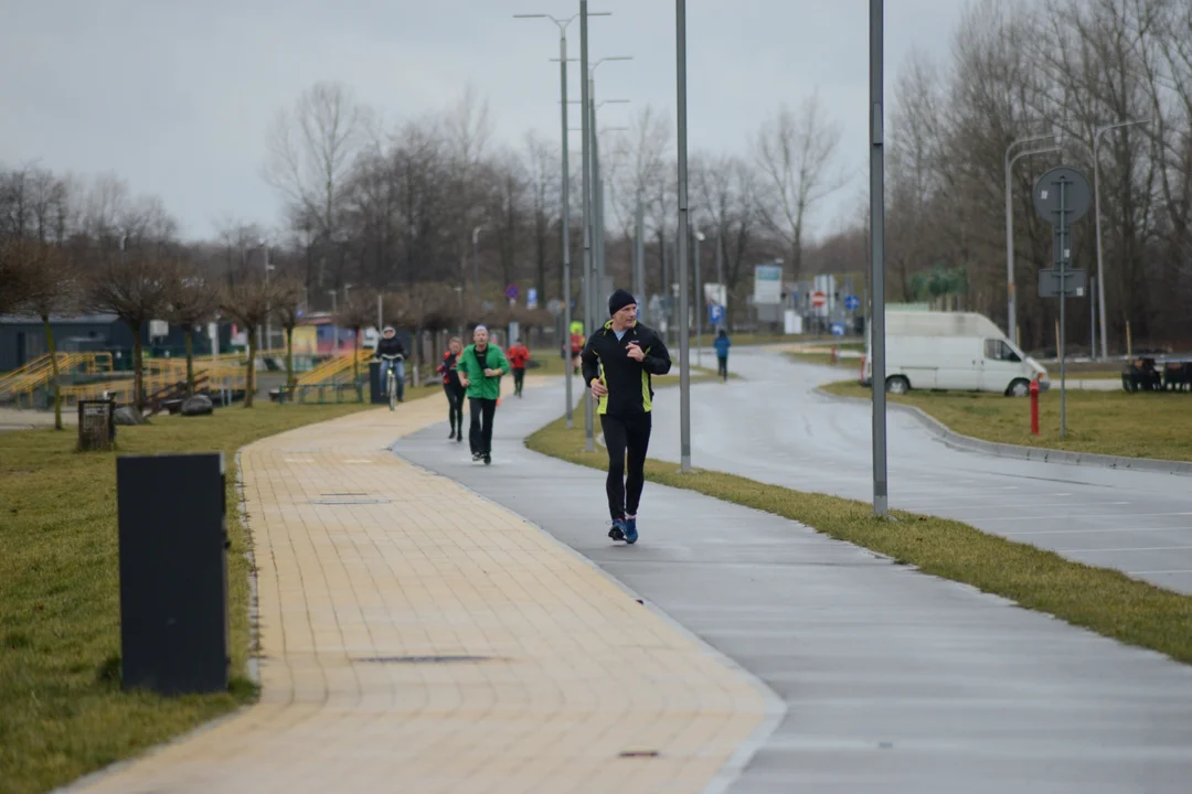 XI Bieg Zimowy wokół Jeziora Tarnobrzeskiego oraz Yeti Run Zimowy Bieg w Szortach