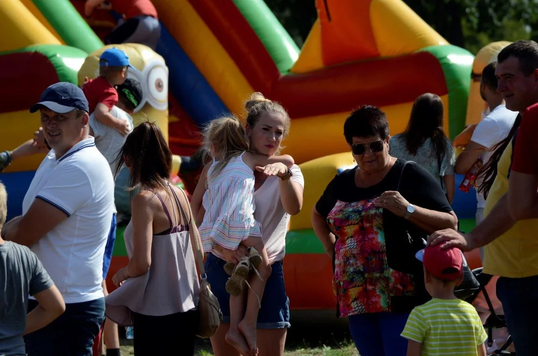 Tak bawili się mieszkańcy na pikniku w Wilczej Woli.