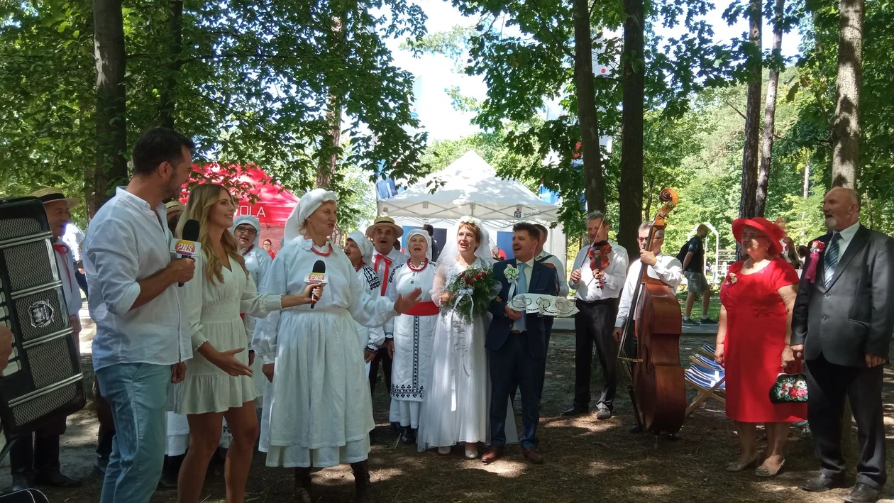 KGW Wola Raniżowska i KGW Mazury na festiwalu w Stalowej Woli