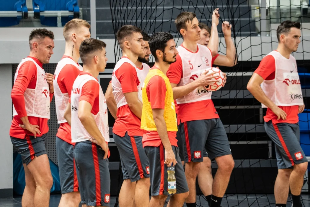 Reprezentacja Polski w futsalu już trenuje w hali MOSiR w Mielcu