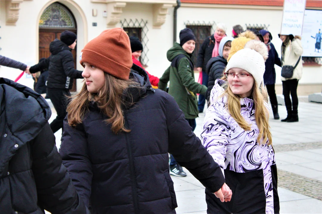 Nazywam się Miliard w Rzeszowie - zatańczyli na Rynku przeciwko przemocy