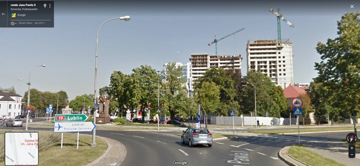 Google Street View - kto został przyłapany przez auto z aparatem