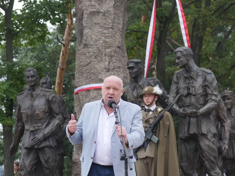 Odsłonięcie pomnika w Mielcu