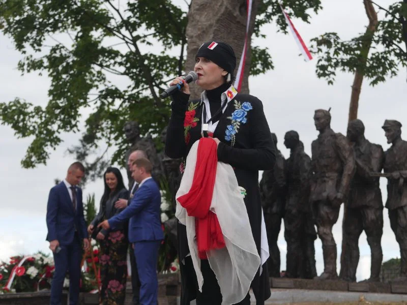 Odsłonięcie pomnika w Mielcu