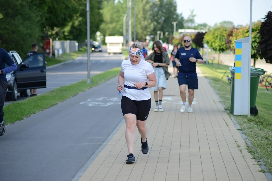 "Biegamy i Pomagamy" nad Jeziorem Tarnobrzeskim - dzień drugi