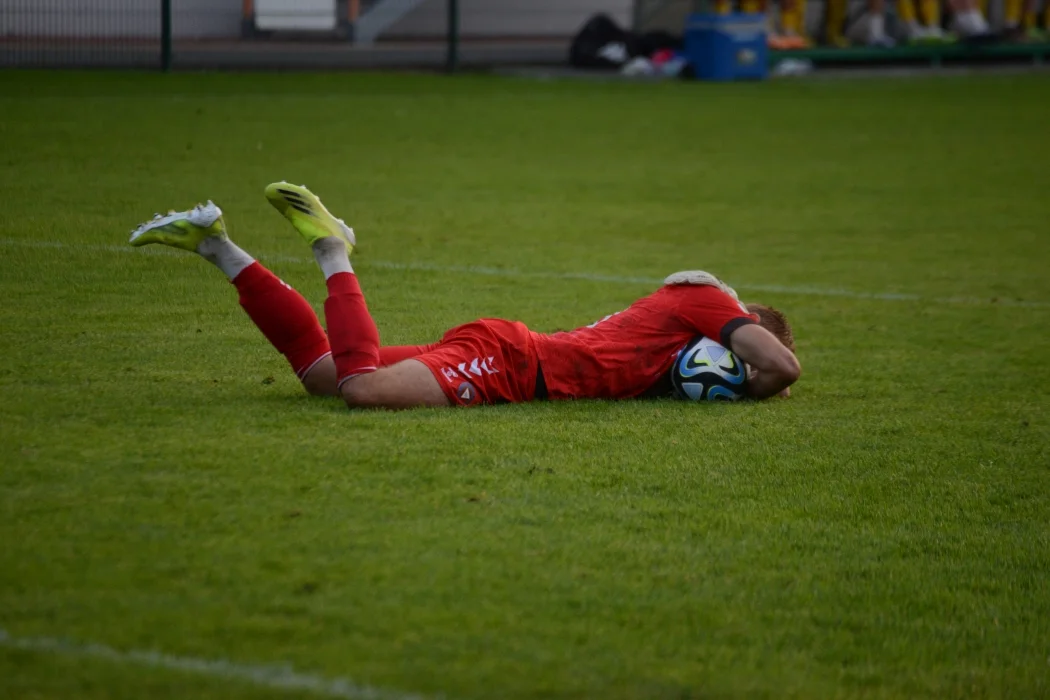 Trzecia liga, grupa 4: Siarka Tarnobrzeg - Garbarnia Kraków 0:0