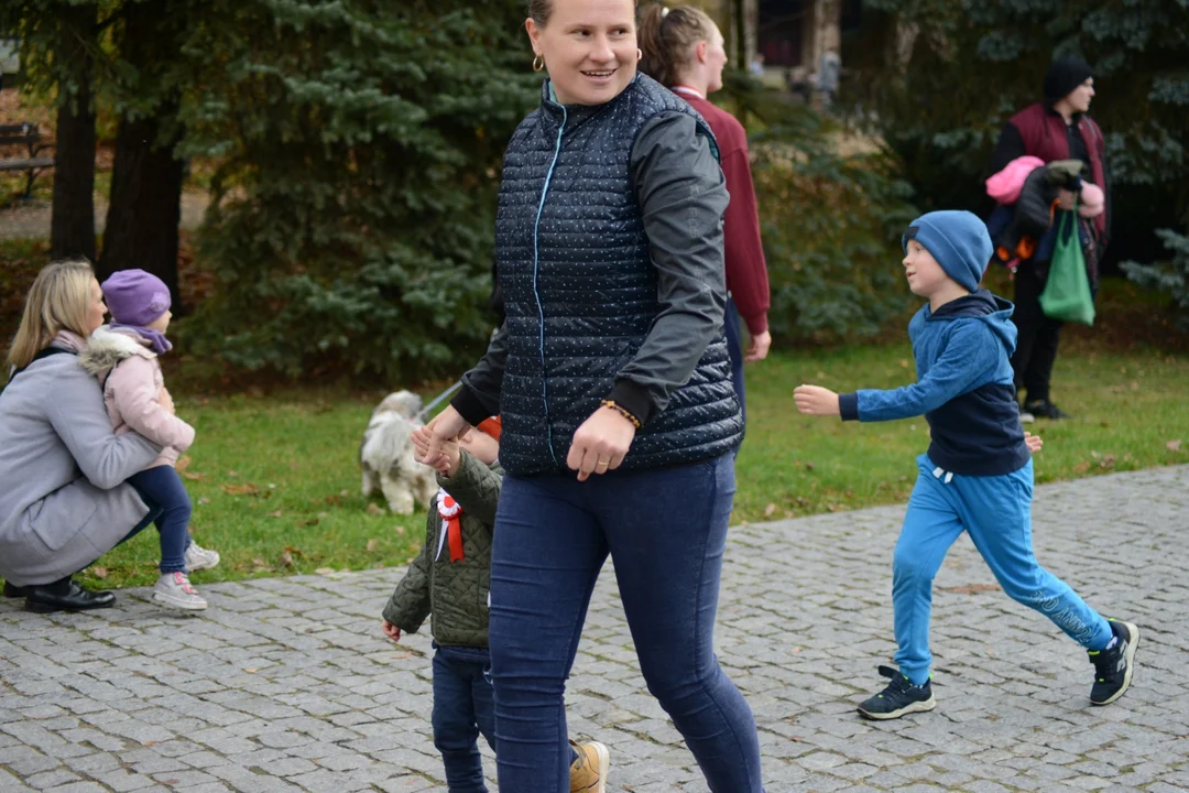 Bieg Historyczny "Dzieci dla Niepodległej" i piknik w Parku Dzikowskim - część 2