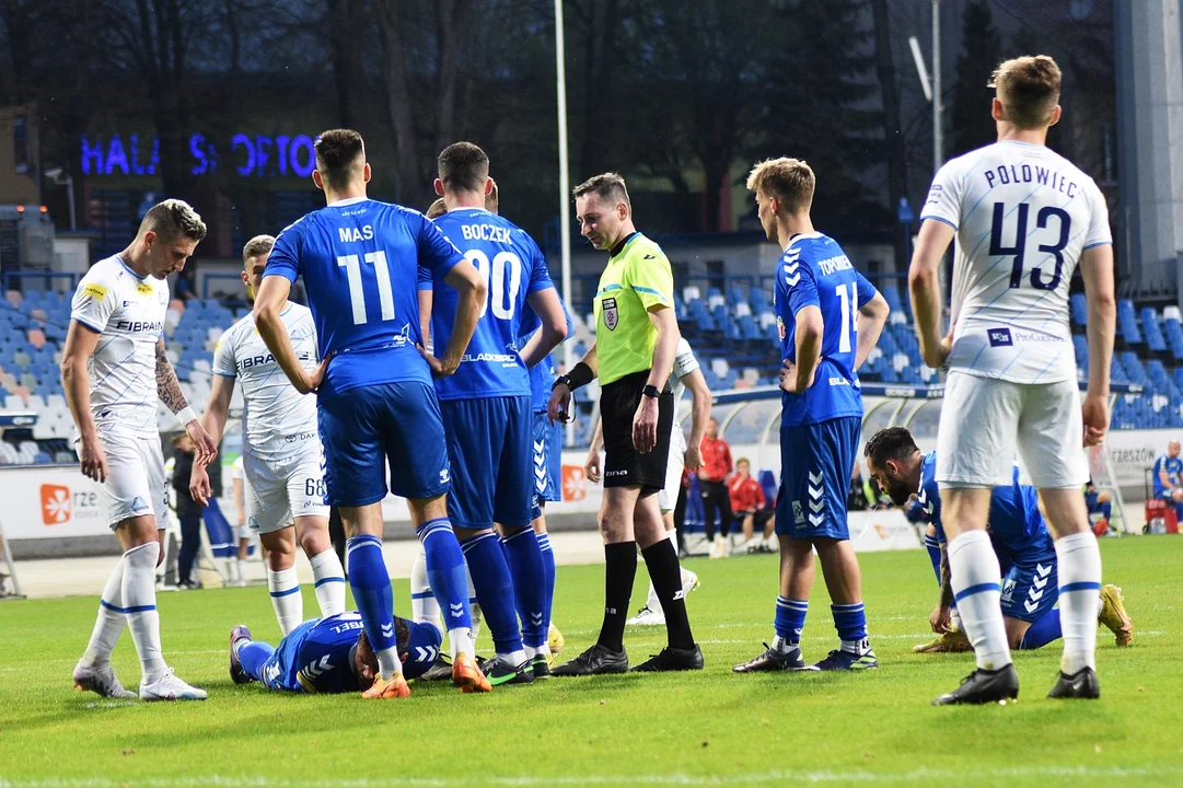 Fortuna 1. Liga: Stal Rzeszów - Sandecja Nowy Sącz (3:0)