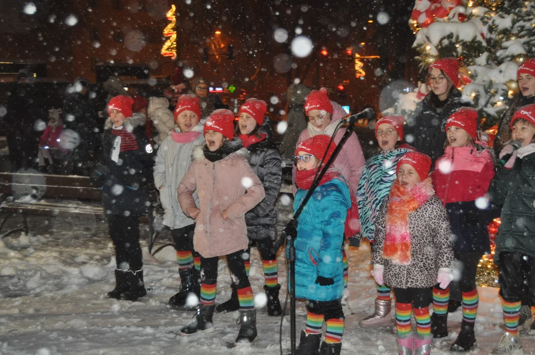 Odpalamy święta z Prezydentem Mielca Jackiem Wiśniewskim na Placu AK