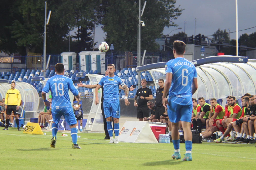 Puchar Polski: Zdecydowały karne. Stal Rzeszów przegrywa w Pucharze Polski z ekstraklasową Koroną Kielce (3-3, 7-8 rz.k)