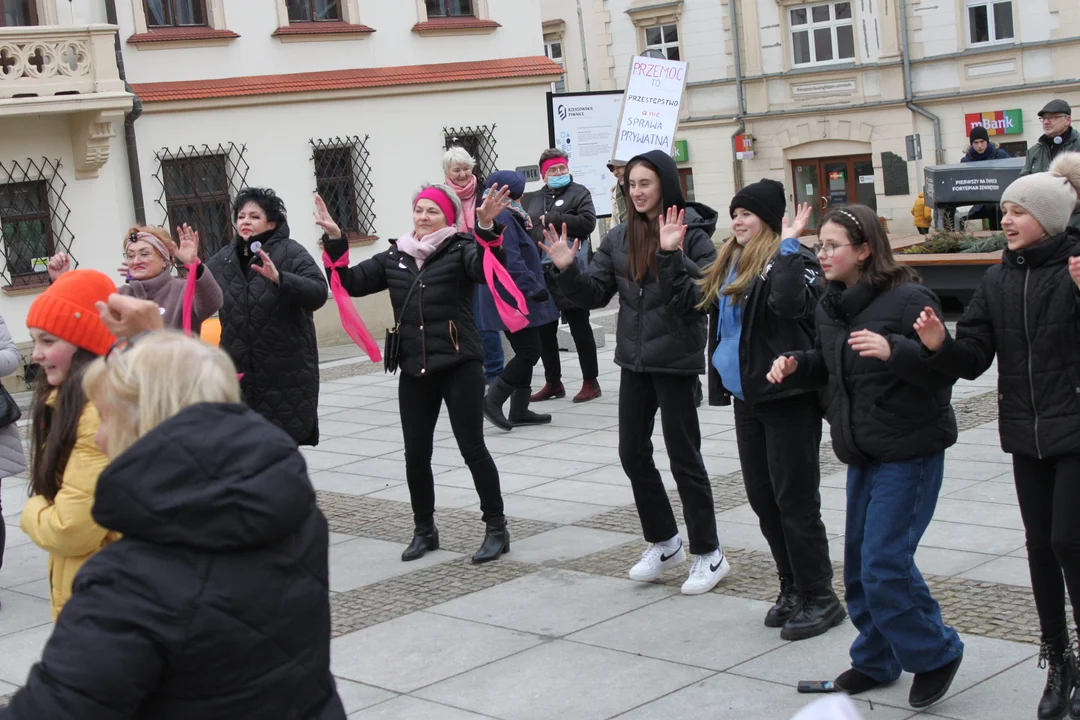 Nazywam się Miliard w Rzeszowie - zatańczyli na Rynku przeciwko przemocy