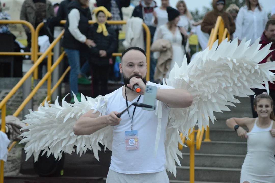 Łukasz Szpunar z Tarnobrzega przed kolejnym ekstremalnym treningiem. Dwie godziny w skrzyni z lodem - Zdjęcie główne