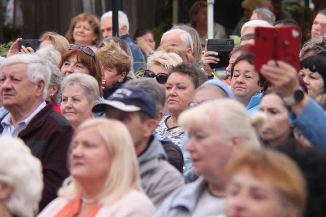 Seniorzy otrzymali klucze do miasta. Koncert Eleni rozpoczął Senioralia 2022