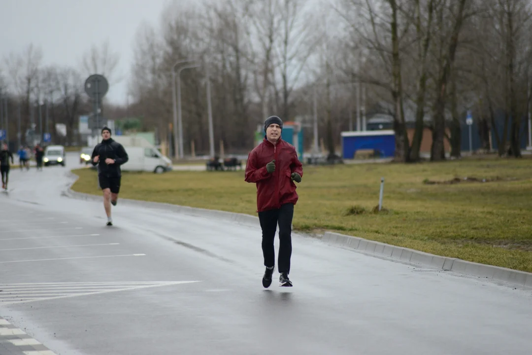 XI Bieg Zimowy wokół Jeziora Tarnobrzeskiego oraz Yeti Run Zimowy Bieg w Szortach