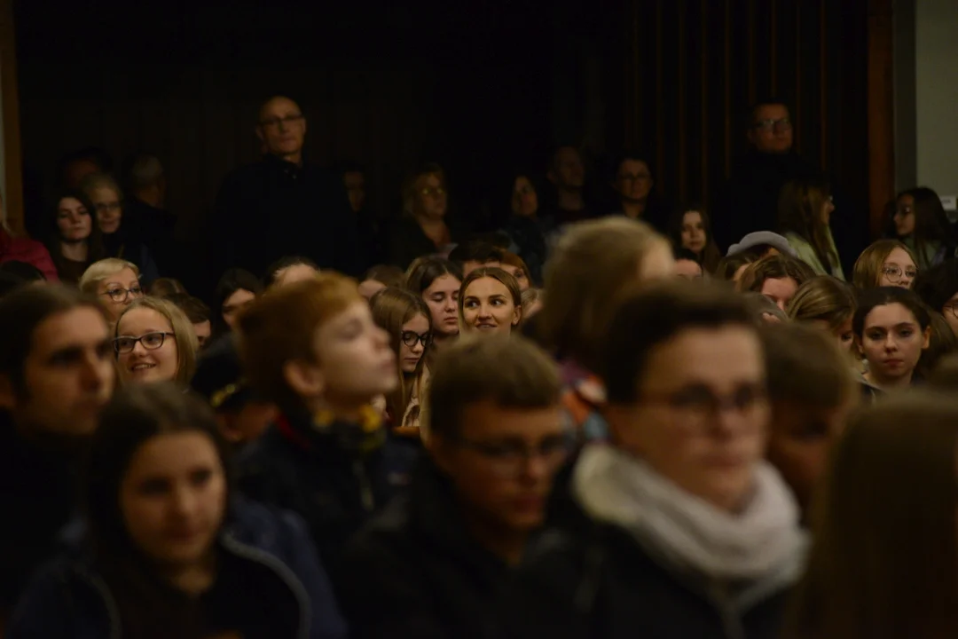 Relikwie bł. Carlo Acutisa, jednego z patronów Światowych Dni Młodzieży, w Parafii Św. Barbary w Tarnobrzegu