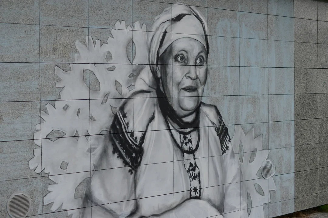 Mural Marii Kozłowej w Tarnobrzegu