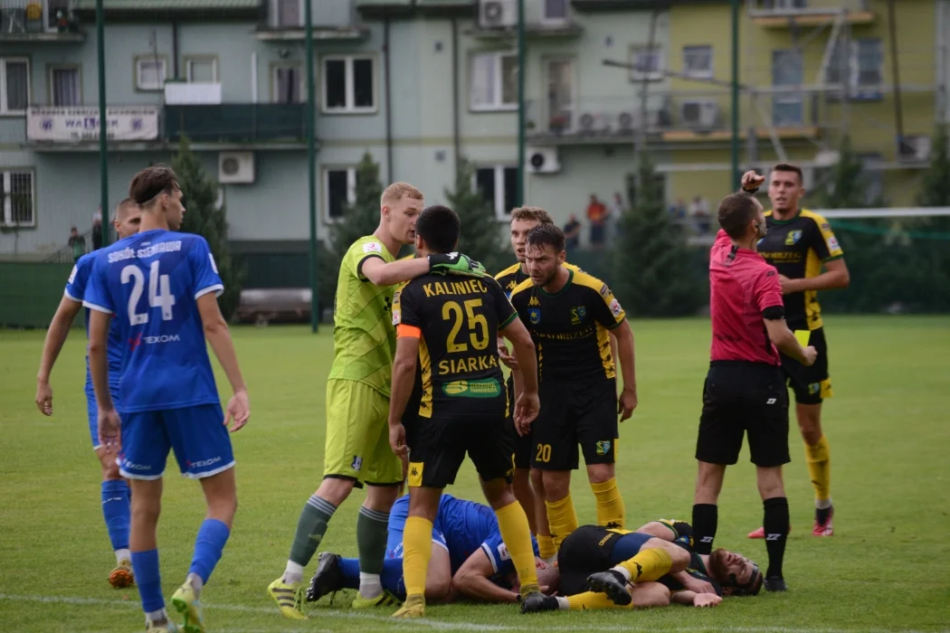 Trzecia liga, grupa 4: Siarka Tarnobrzeg - Sokół Sieniawa 2:0