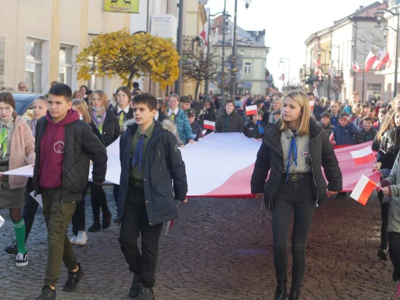 Koncerty, dyktando i pochody. Tak będziemy świętować 11 listopada w Mielcu i powiecie [PLAKATY] - Zdjęcie główne