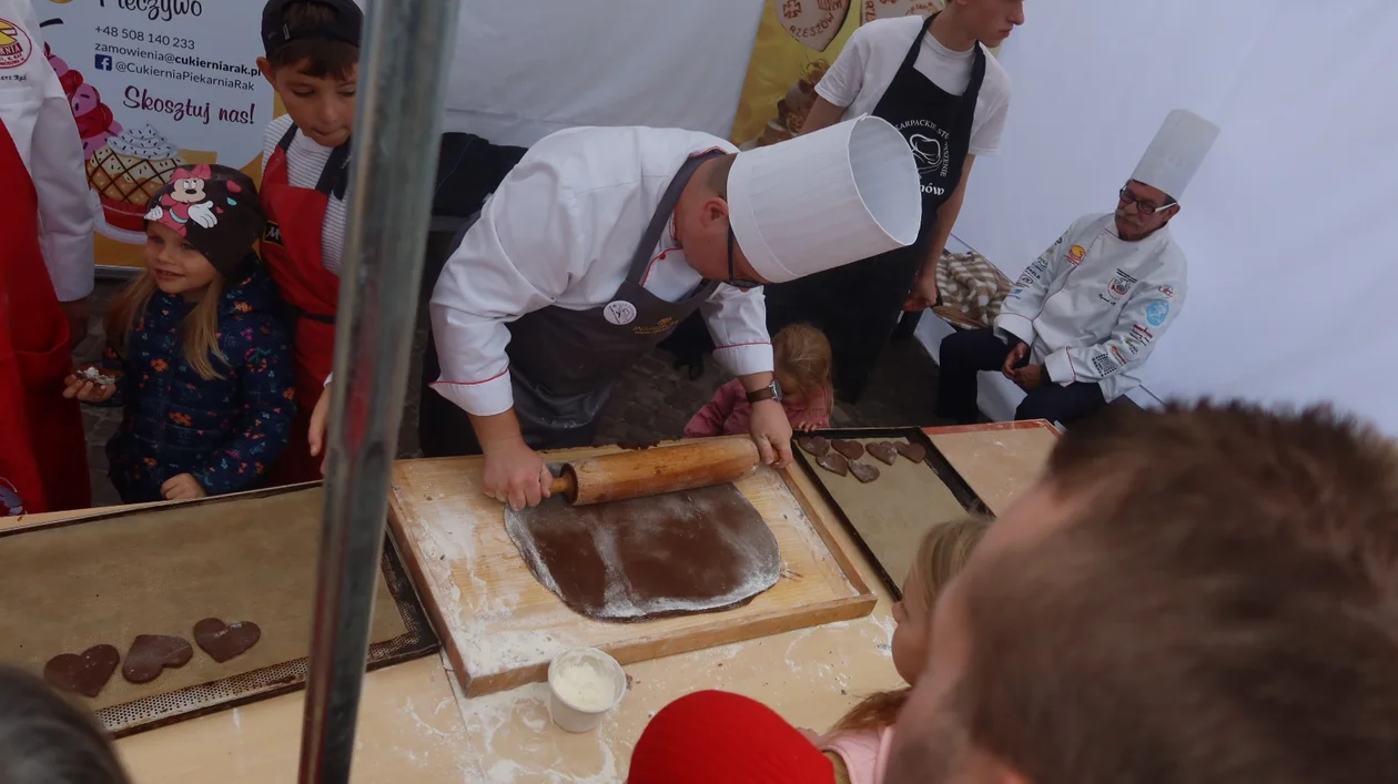 Drugi dzień festiwalu "Karpaty na Widelcu". Robert Makłowicz docenił Rzeszów [ZDJĘCIA, WIDEO]