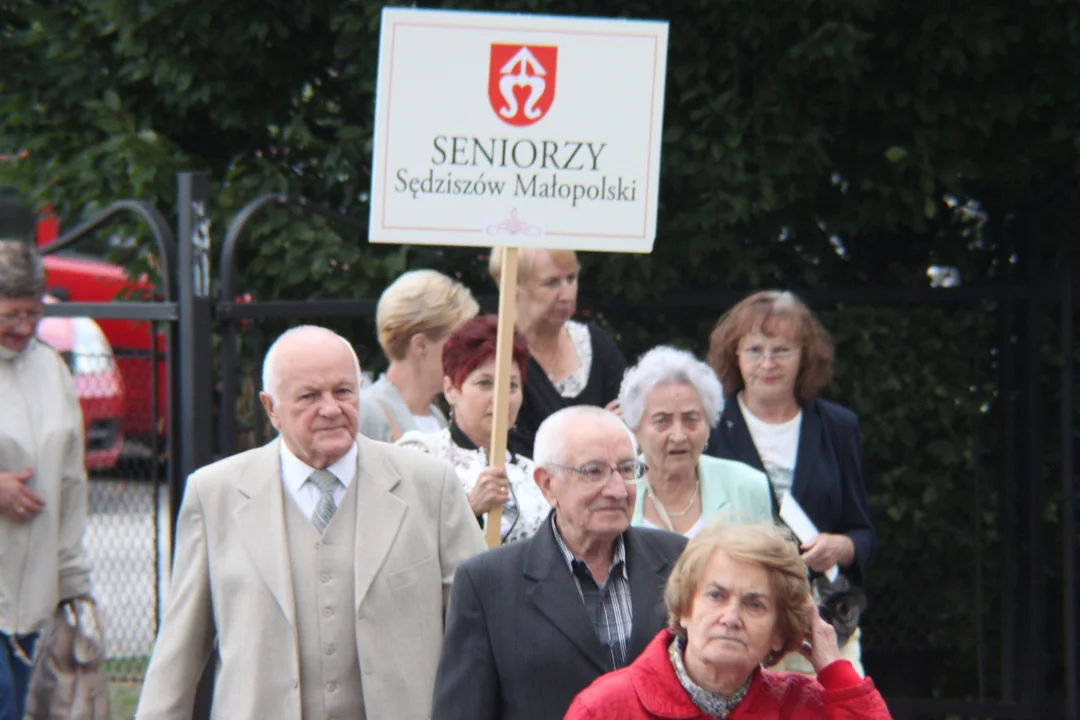 Korowód seniorów i potańcówka miejska w Parku Jedności Polonii z Macierzą