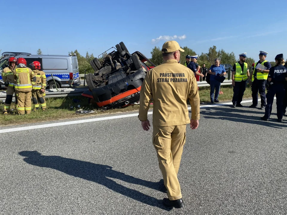 Dwie osoby nie żyją! Piętnaście rannych - wypadek na A4 koło Rzeszowa