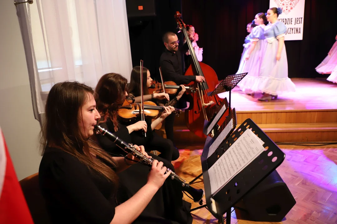 Koncert Wiosenno-Patriotyczny "Tu wszędzie jest Polska" w Chorzelowie