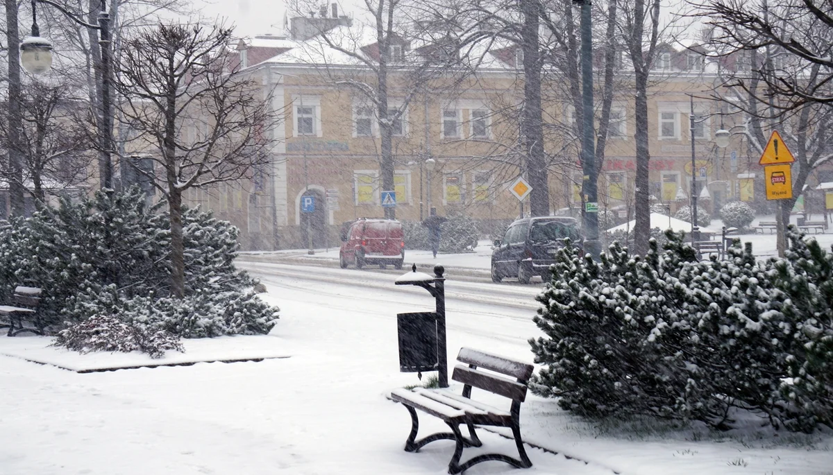 Wróciła zima. Ustrzyki Dolne w kwietniowy poranek