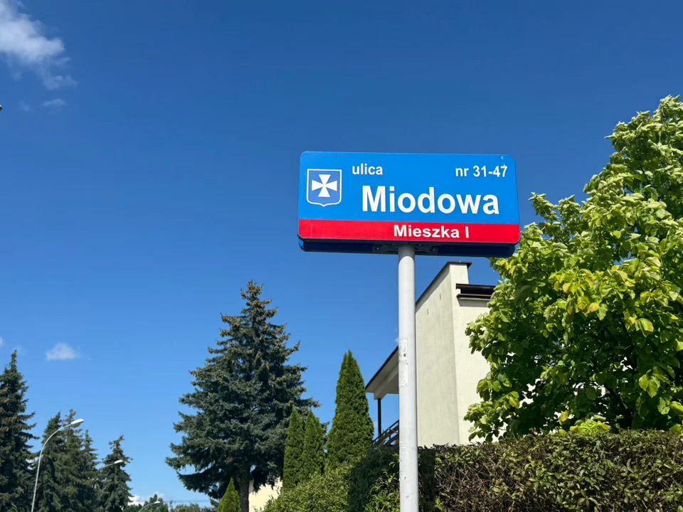 Szkoła Miodowa po dobudowie
