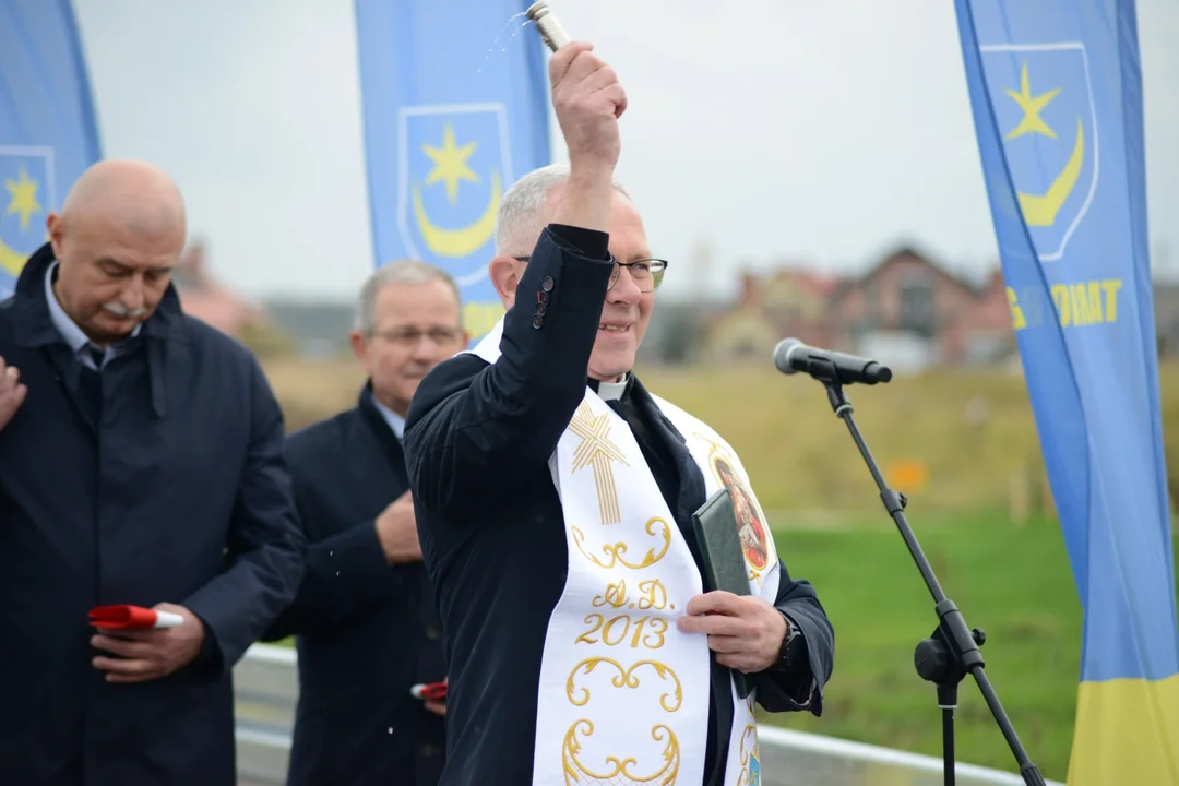 Uroczyste otwarcie obwodnicy Tarnobrzega - pierwsze pojazdy na tej drodze